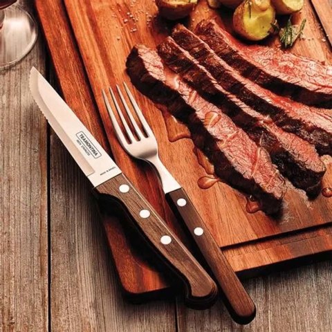 Zestaw sztućców do steków "JUMBO", 4szt., linia Churrasco, ciemny brąz Tramontina Zestaw sztućców do steków "JUMBO", 4szt., linia Churrasco, ciemny brąz Tramontina