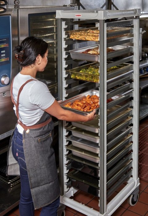 Wózek Camshelving do transportu pojemników, 18 × GN 1/1, Cambro, 730x438x(H)171mm CAMBRO