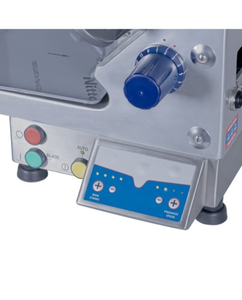 Detal Joysticka wspomagającego krojenie ręczne w modelu S3-712.